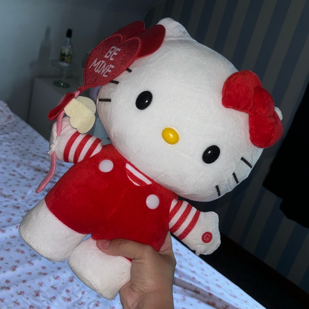 Hello Kitty Valentines Side Stepper - image 1